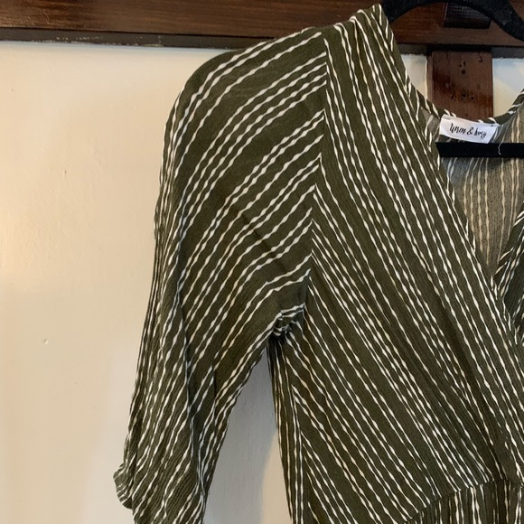 Wren and Ivory Maternity Maxi Dress - Picture 12 of 12